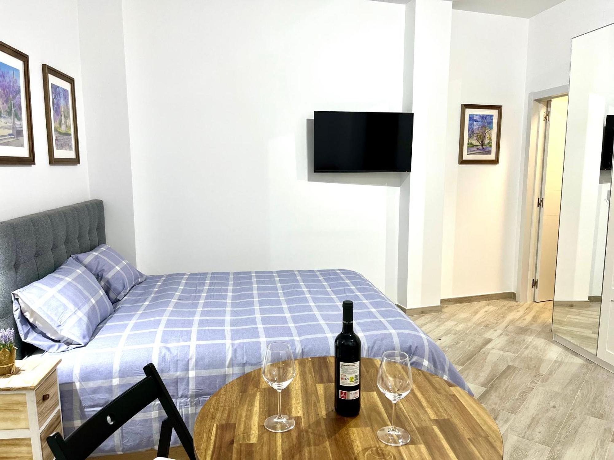 Malasana 51, New Art Apartment, Breakfast Included, Historic Center, Quite Neighborhood, Ml Málaga Exteriör bild