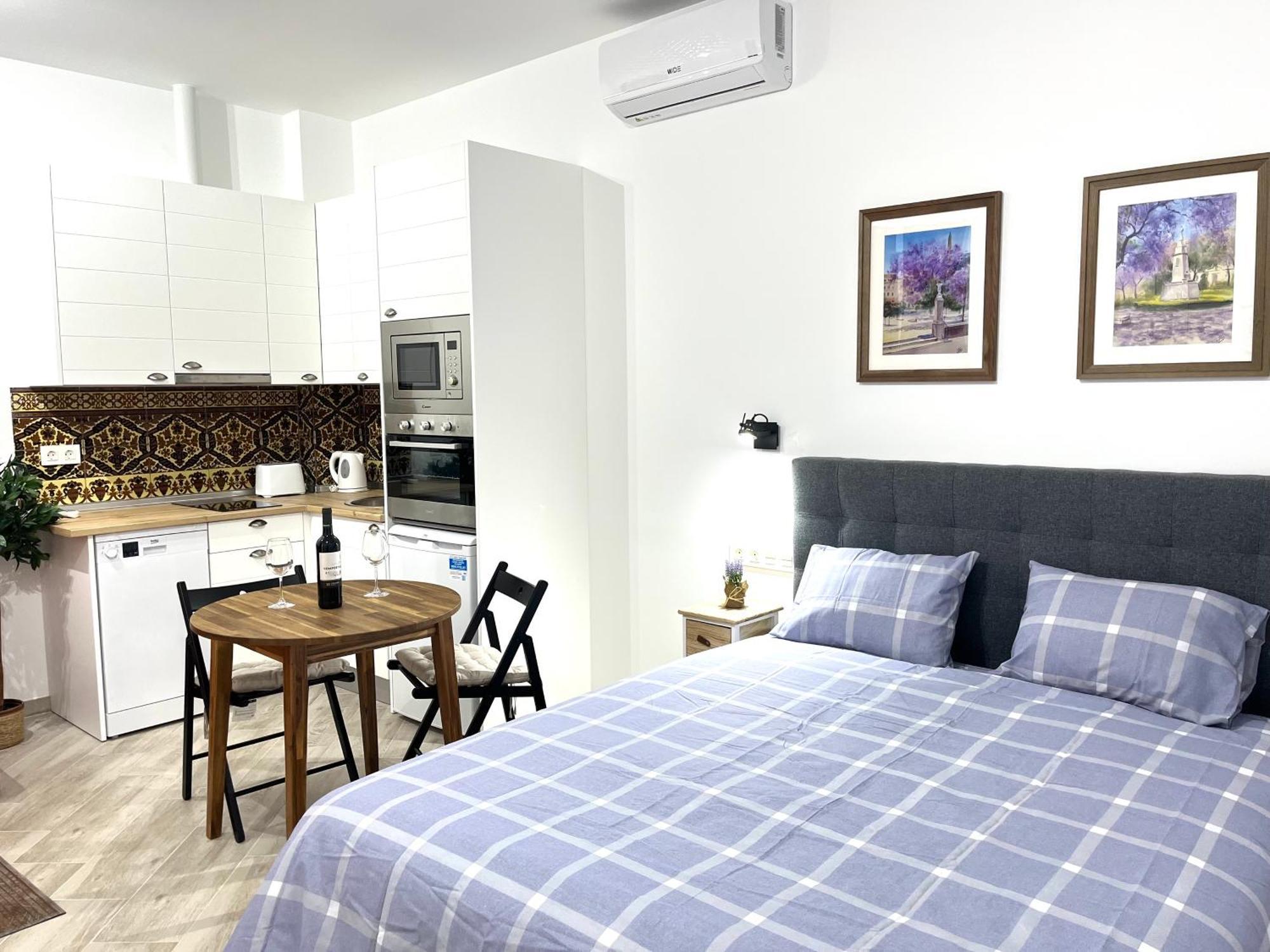 Malasana 51, New Art Apartment, Breakfast Included, Historic Center, Quite Neighborhood, Ml Málaga Exteriör bild